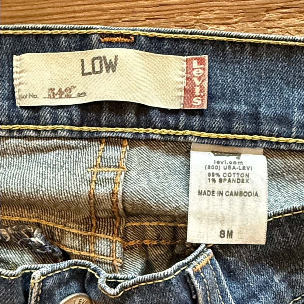 Levi's 542 low rise Blue Flare Leg blue Jeans - Picture 2 of 5